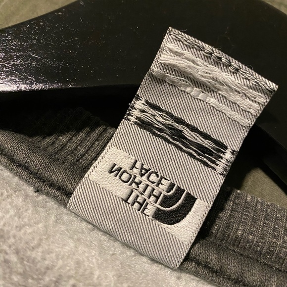 Supreme x The North Face Pigment Printed Crewneck - Picture 7 of 8